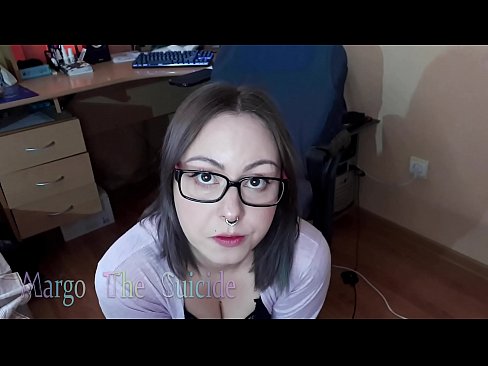 ❤️ სექსუალური გოგონა სათვალეებით ღრმად იწოვს დილდოს კამერაზე ❤❌ მშვენიერი პორნო ჩვენთან ☑